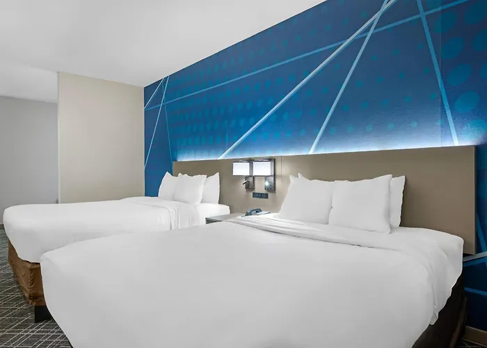 Comfort Suites Near Indianapolis Airport